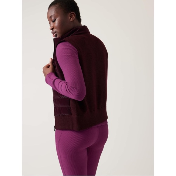 Athleta Hanover Hybrid Vest - Picture 2 of 11